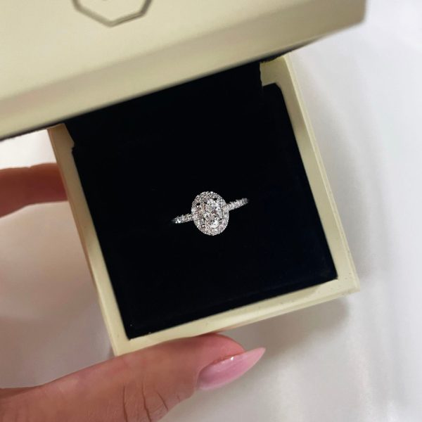 A timeless piece.⠀⠀⠀⠀⠀⠀⠀⠀⠀.⠀⠀⠀⠀⠀⠀⠀⠀⠀.⠀⠀⠀⠀⠀⠀⠀⠀⠀.⠀⠀⠀⠀⠀⠀⠀⠀⠀#Oval #OvalDiamond #OvalHalo #HaloRing #