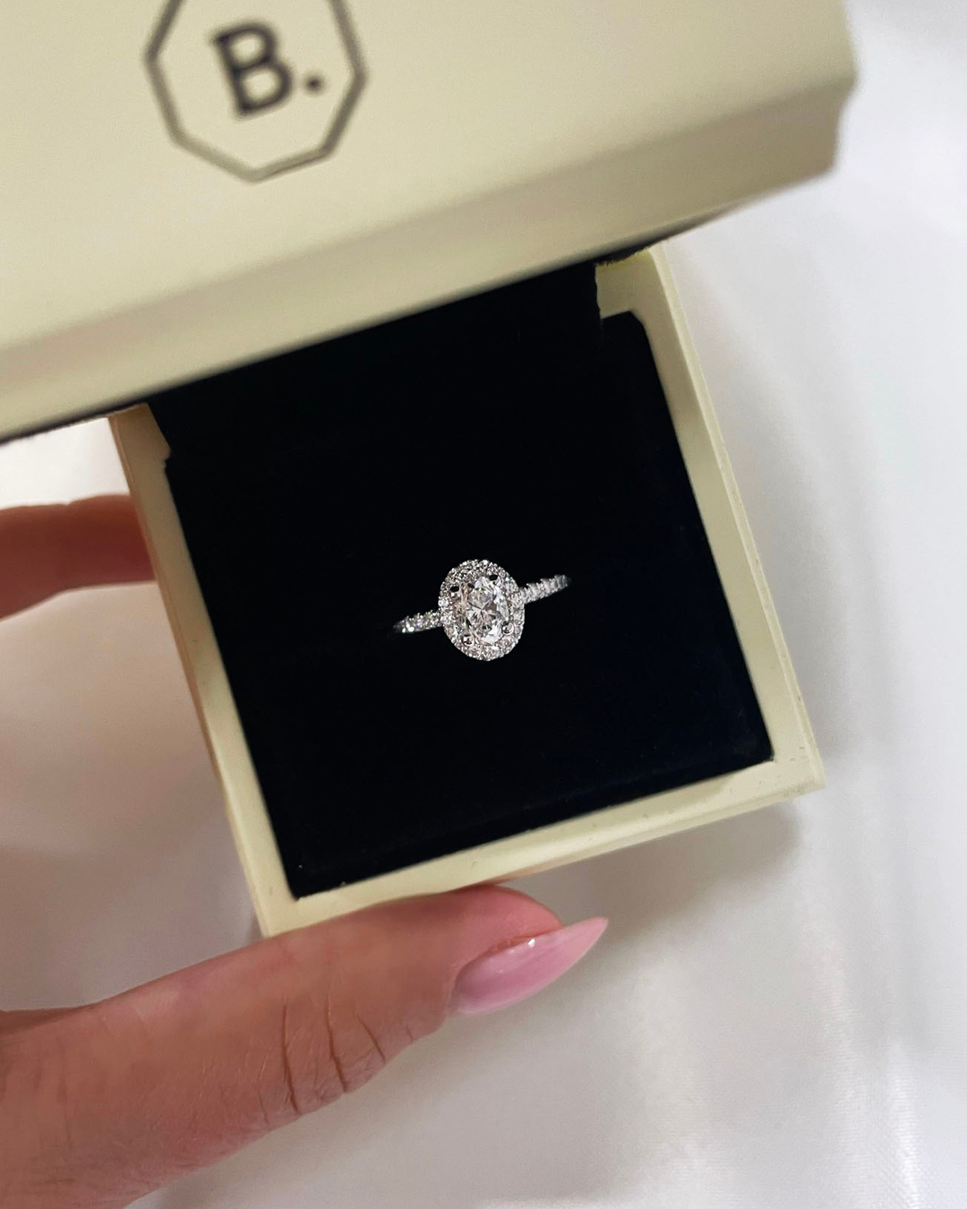 A timeless piece.⠀⠀⠀⠀⠀⠀⠀⠀⠀.⠀⠀⠀⠀⠀⠀⠀⠀⠀.⠀⠀⠀⠀⠀⠀⠀⠀⠀.⠀⠀⠀⠀⠀⠀⠀⠀⠀#Oval #OvalDiamond #OvalHalo #HaloRing #