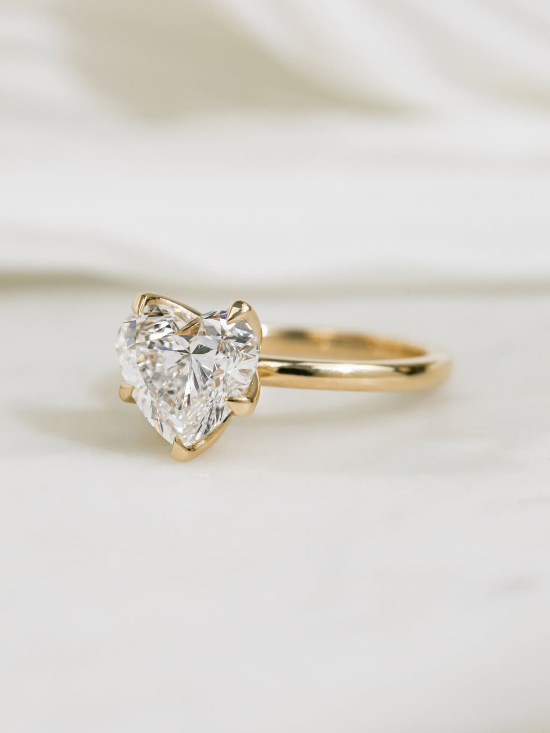 Happy New Year! 🎉💖May this year be filled with love, sparkle, and moments that make your heart (1)