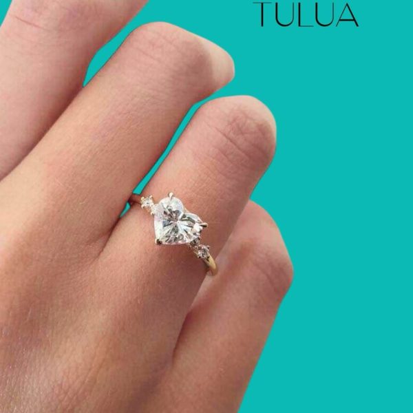 Real love. Real sparkle. Lab created heart Diamond —kind to the Earth, perfect for your heart.(e