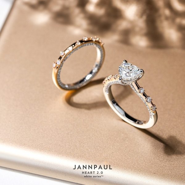 The Heart 2.0 White Series combines the elements of bold white brilliance and extreme fire. Full (2)