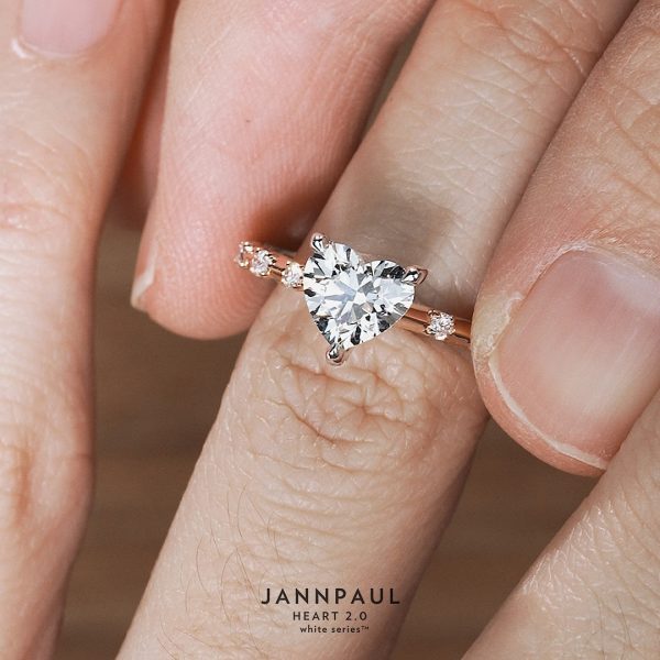 The Heart 2.0 White Series combines the elements of bold white brilliance and extreme fire. Full (3)