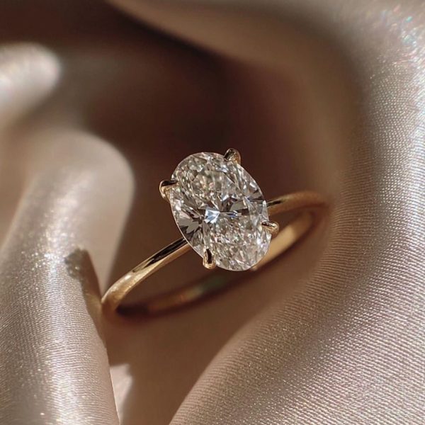 ✨ Los anillos de compromiso no deberían elegirse a la ligera. Cada historia de amor es única, y (1)