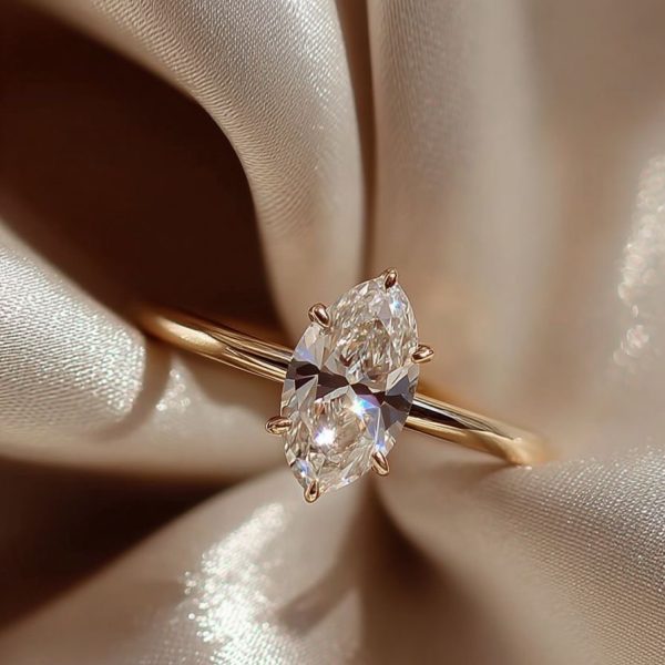 ✨ Los anillos de compromiso no deberían elegirse a la ligera. Cada historia de amor es única, y (2)